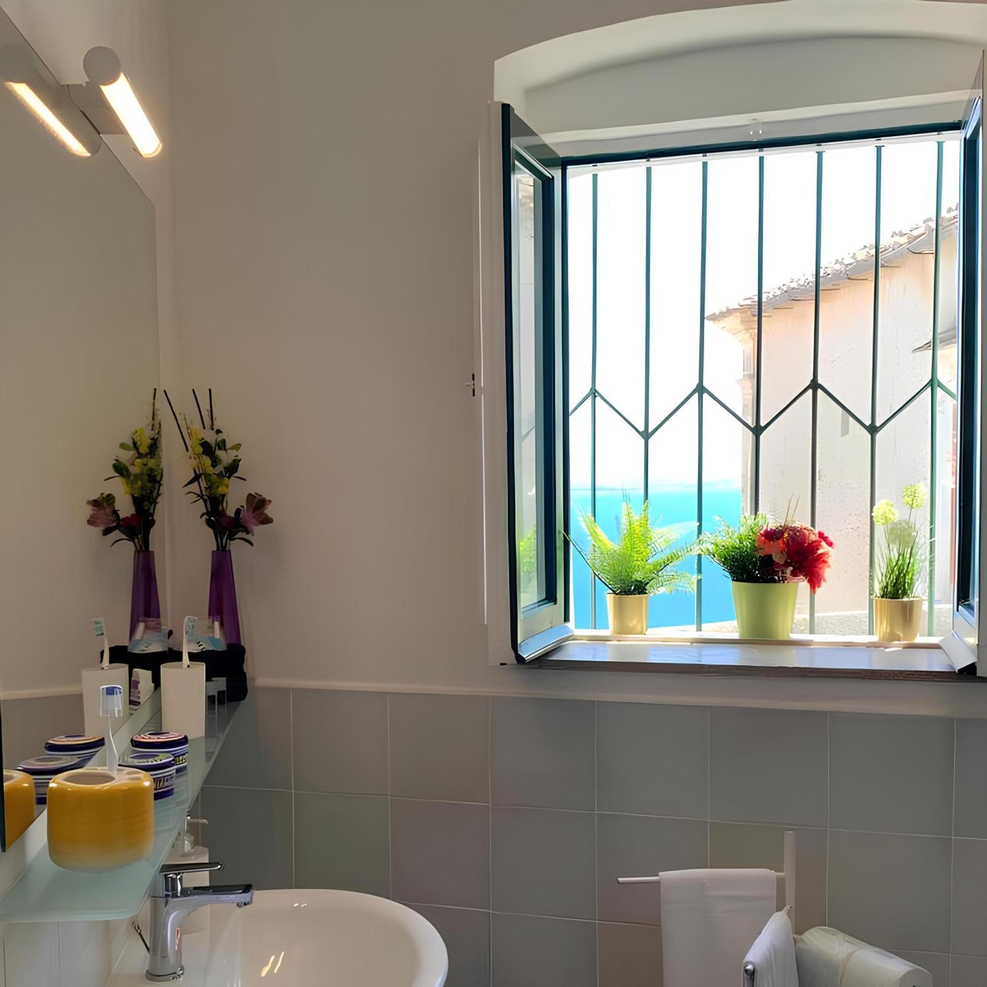 Raito Guest House - Amalfi Coast Vietri Extérieur photo
